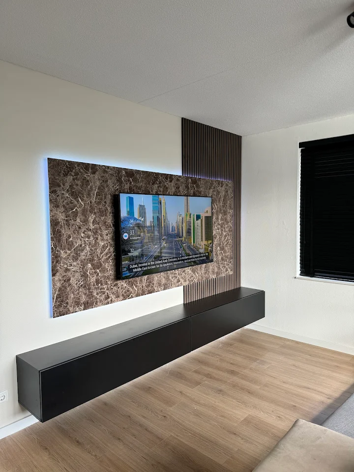 Marmer cinewall met opbergruimte